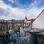 Ultra Premium 5*